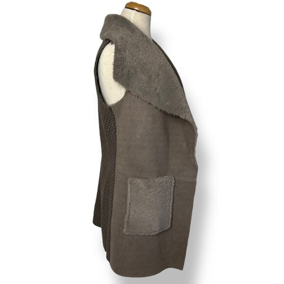 NWT Love Token Faux Suede Shearling Vest Taupe Mushroom Pockets Knit Back Sz XS - Picture 6 of 9